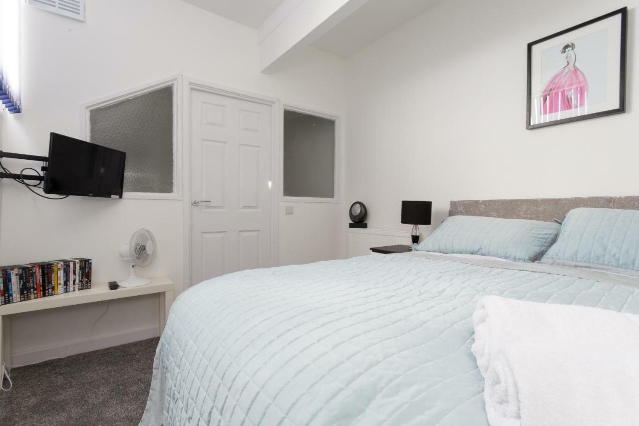 Clifton Bespoke Serviced Apartments Leeds  Bagian luar foto